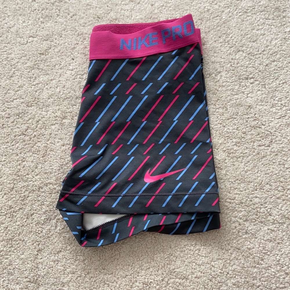 NIKE PRO SHORT